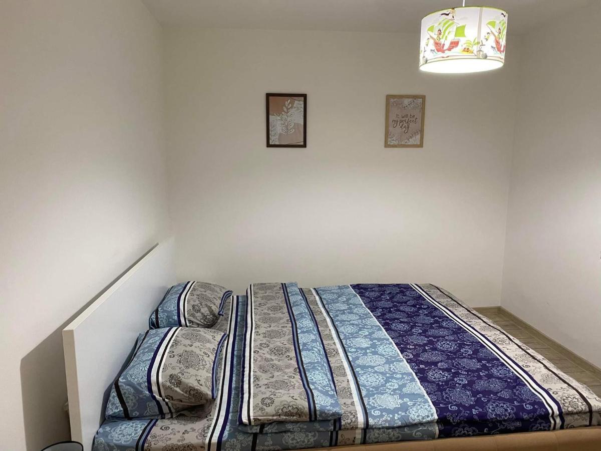 The Best Apartament Central Hunedoara Zewnętrze zdjęcie